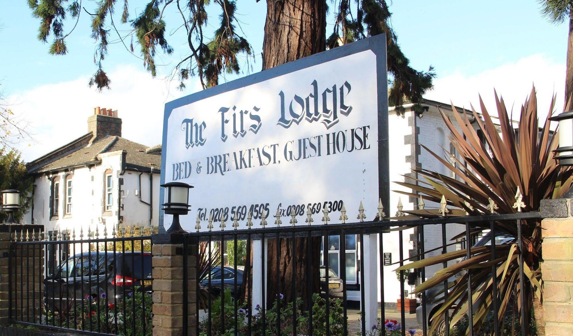 Oyo Firs Lodge London Heathrow Hounslow Exteriör bild